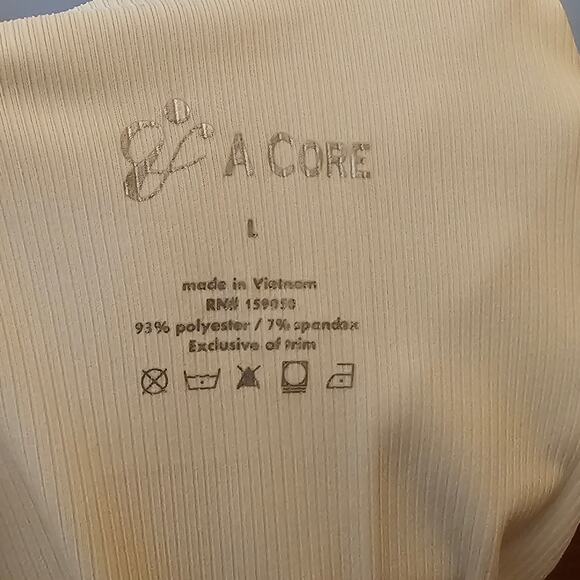 Va Core Large Women's Top White - Picture 5 of 9